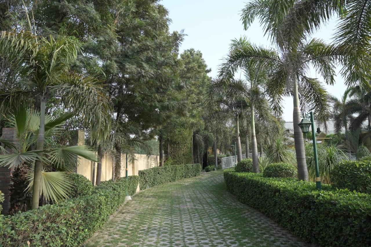Kamal Resorts - The Luxury Of Being Yourself Лудхиана Экстерьер фото