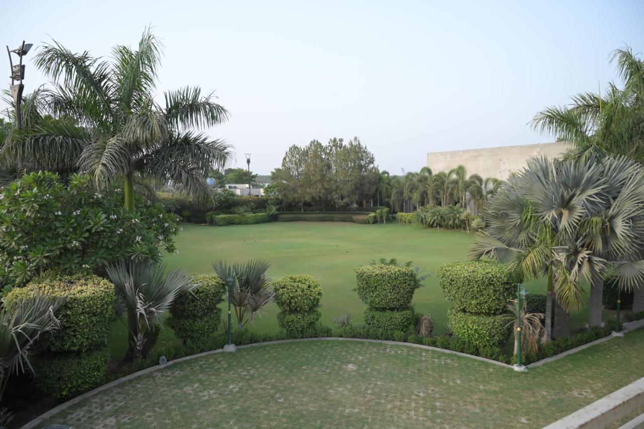 Kamal Resorts - The Luxury Of Being Yourself Лудхиана Экстерьер фото