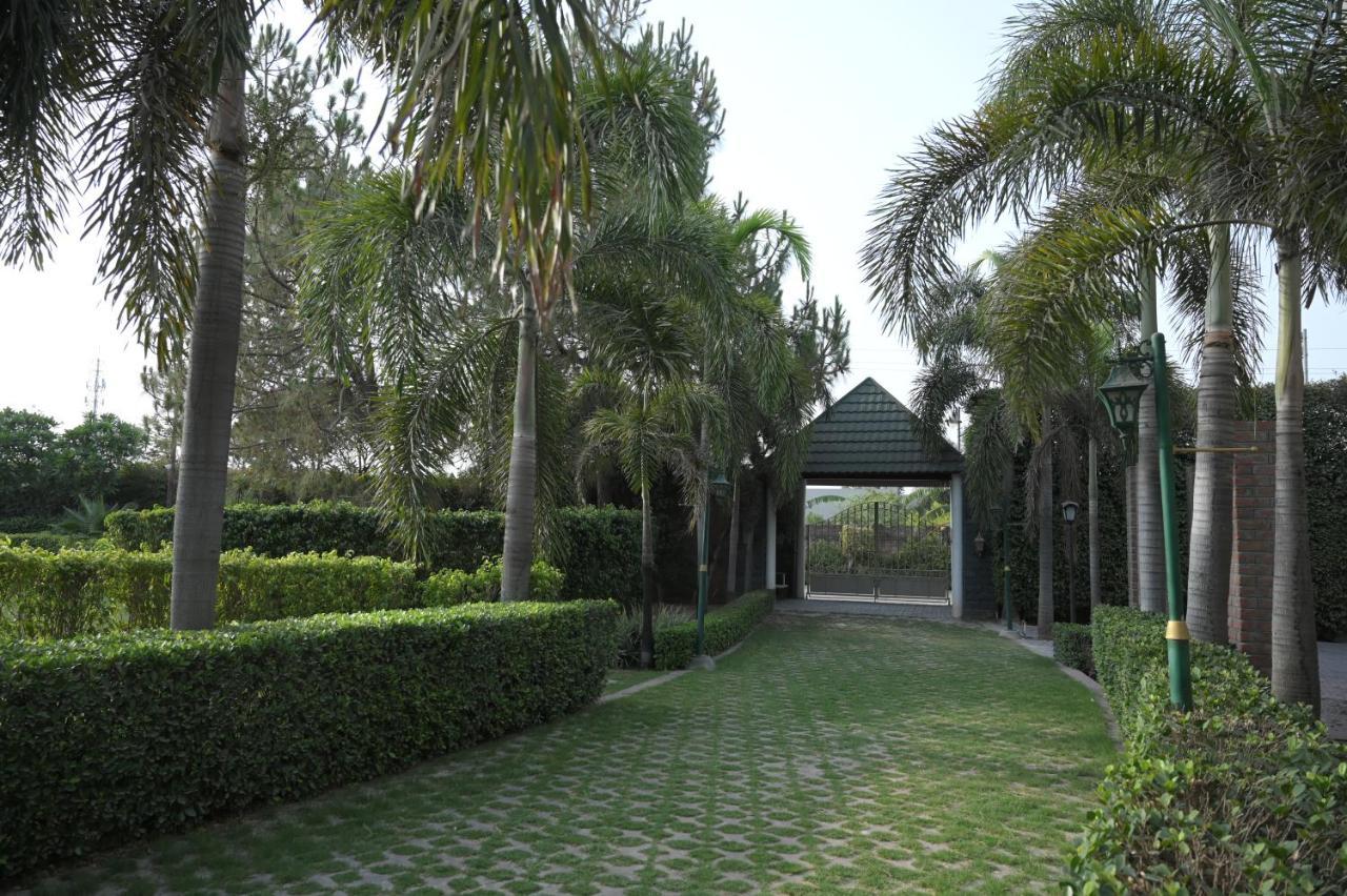 Kamal Resorts - The Luxury Of Being Yourself Лудхиана Экстерьер фото